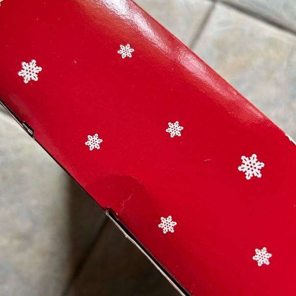 2013 Holiday Barbie Doll - Picture 4 of 4